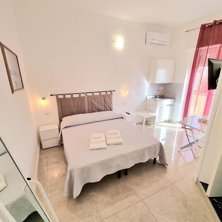 Entos Suite Cagliari Eksteriør bilde